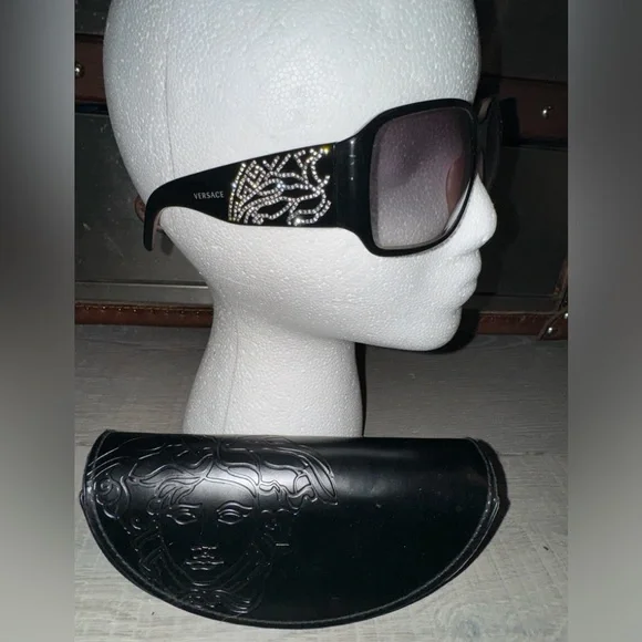 Versace | Accessories | Vintage Black And Pink Crystal  display picture 2